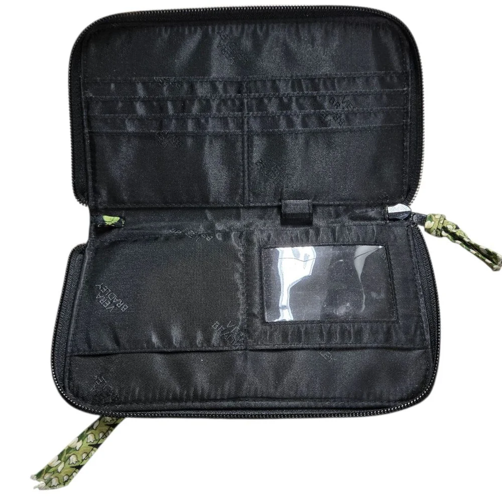 Retired Vera Bradley Wristlet New Hope Black Pink Floral Quilted Vintage Floral